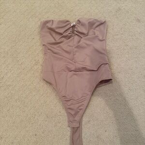 Blue Blush Soft Beige bodysuit